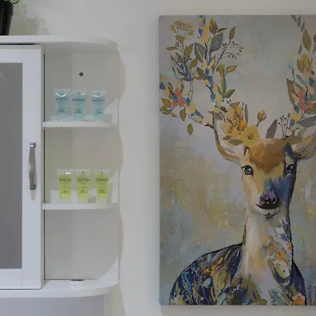 Stylish Modern By Aldgate East Station 4 아파트 런던