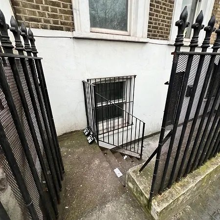 Ground Floor Budget & 1bed Apartment London