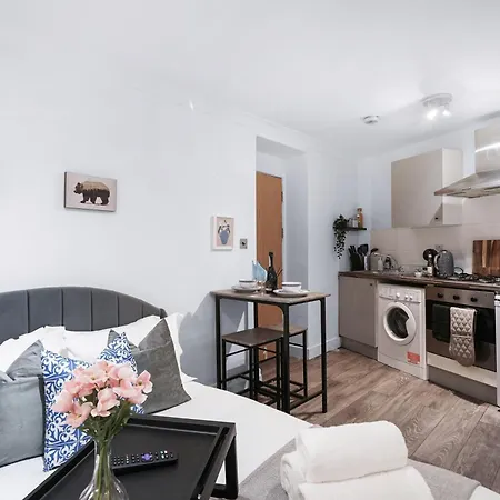 Apartment Ground Floor Budget & 1bed *