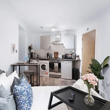 Apartment Ground Floor Budget & 1bed *