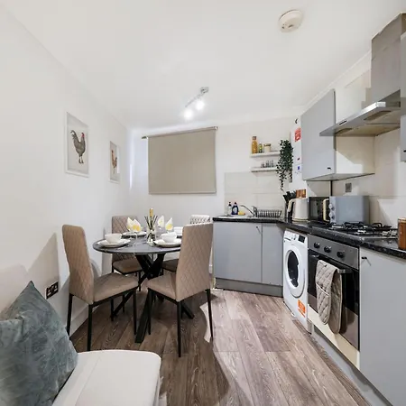 Ground Floor Budget & 1bed Apartment *