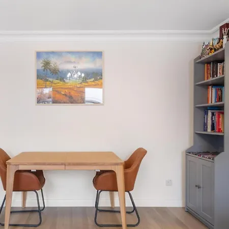 W2 Stylish And Apartment *