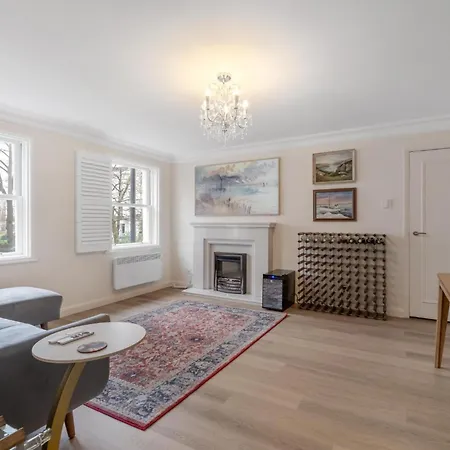 Apartment W2 Stylish And