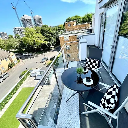 Contemporary With Private Terraces In Shoreditch, Hoxton, Islington Apartmán Londýn