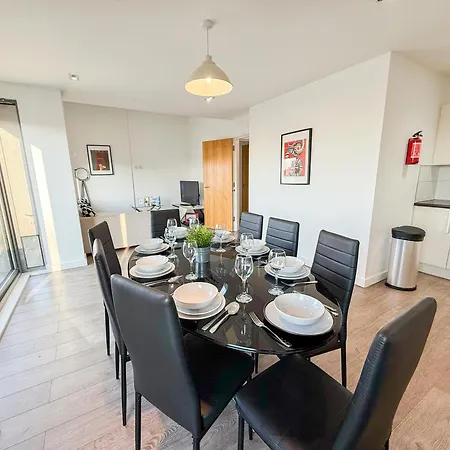 Contemporary With Private Terraces In Shoreditch, Hoxton, Islington Apartmán