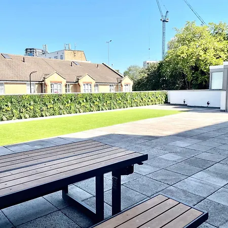 Contemporary With Private Terraces In Shoreditch, Hoxton, Islington Apartmán Londýn