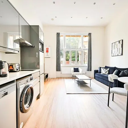 Apartment Knightsbridge Ground Floor Gem Next Hide Park *