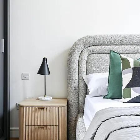 Knightsbridge Ground Floor Gem Next Hide Park Apartment *