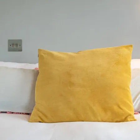Warm And Welcoming 1bd Flat In East 公寓 *