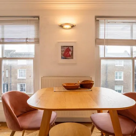 Warm And Welcoming 1bd Flat In East *