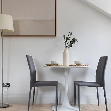 Stylish 3-bed Luxury In Oxford Circus Apartamento Londres