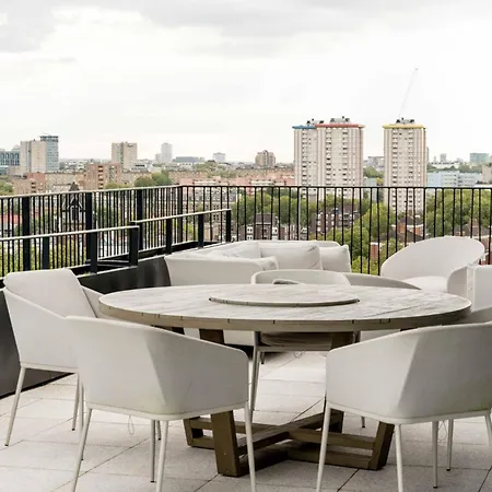 公寓 Sunrise View Luxury With Balcony And Elevator 伦敦