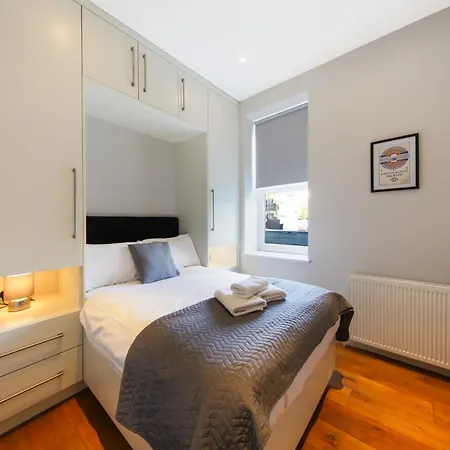 Daire Executive In Euston Free Wifi Aparts