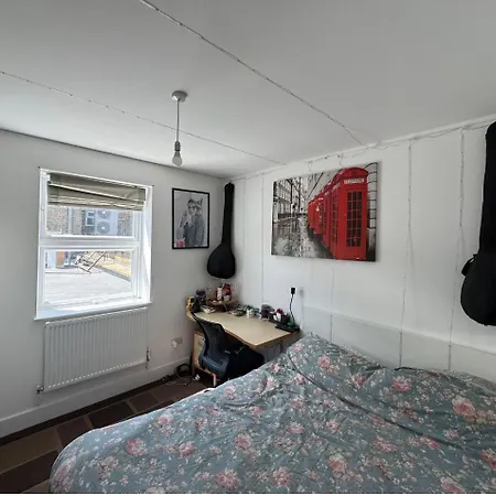 Homestay En Suits Room With Your Own Bathroom And Toilet *
