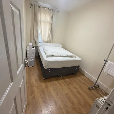 Apartment E1 -flats London