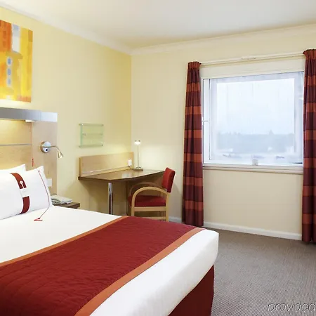 Hotel Express Park Royal By Ihg 3*