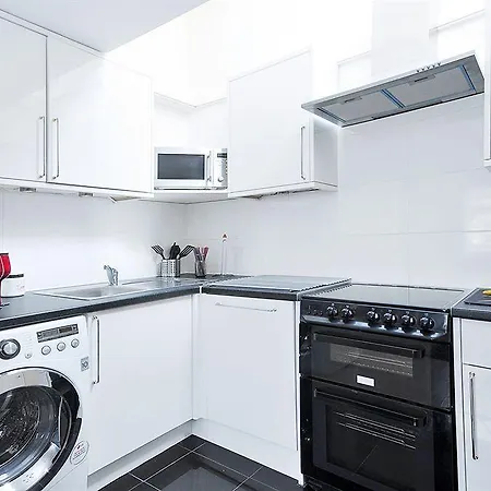 מלון Kensington Court Notting Hill 2*
