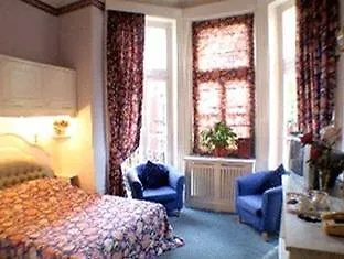 Maranton House Kensington Hotel 3*