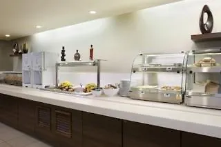 Travelodge Wembley 3* Londýn