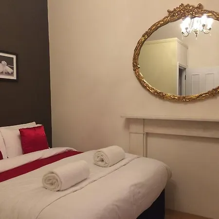 Kensington Court Notting Hill מלון 2*