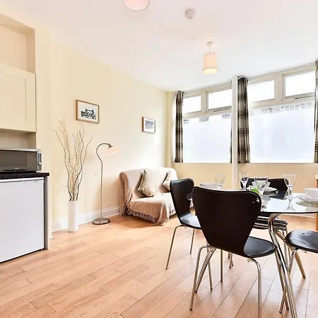 Apartment 225-227 Royal College Street London