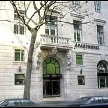 Citadines Trafalgar Square Апарт-отель Лондон