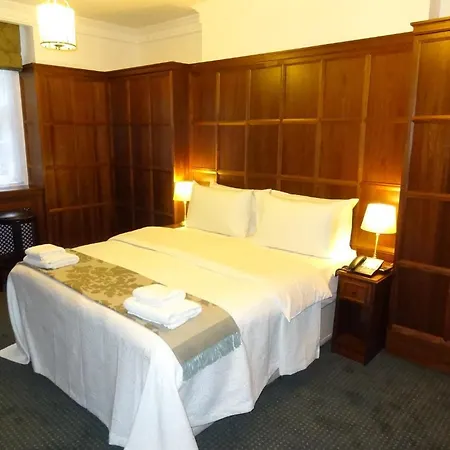 Regency House 3*