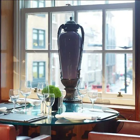 Radisson Blu Hotel, Bond Street 4*