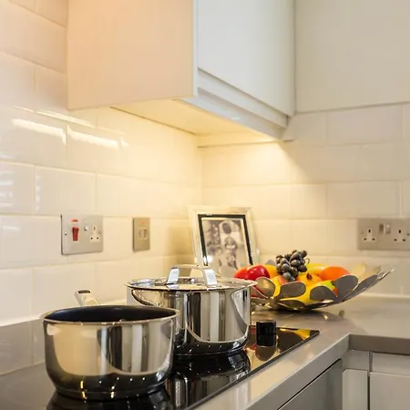Covent Garden Oasis - 2 Bedrooms 2 Baths Apartment London