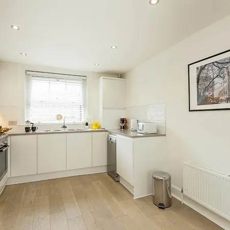 Covent Garden Oasis - 2 Bedrooms 2 Baths London