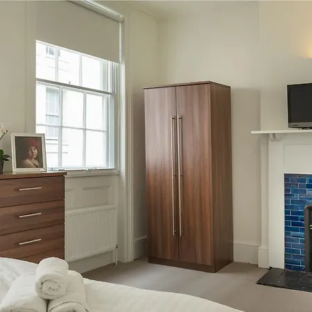 Apartment Covent Garden Oasis - 2 Bedrooms 2 Baths London