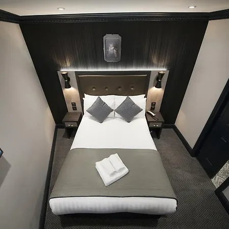 The House Of Toby Hotel
