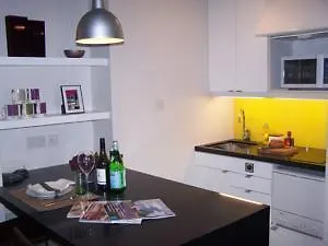 Апарт-отель Citadines Trafalgar Square