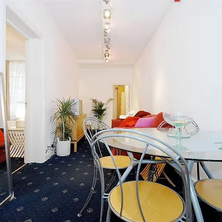 מלון Kensington Court Notting Hill 2*