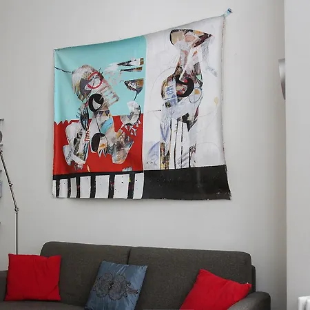 Finborough Apartment *