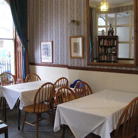 Hotel George 3*
