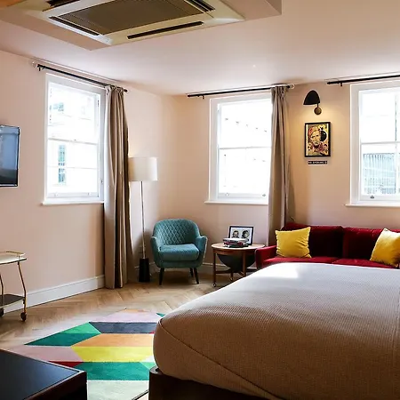 Inn The Napoleon *