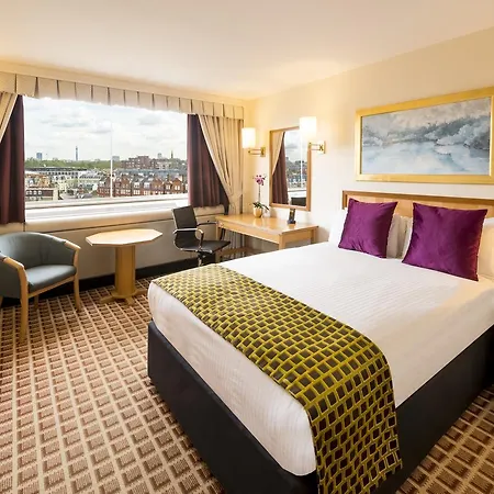 Copthorne Tara Kensington מלון