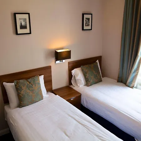 The Portico 4*