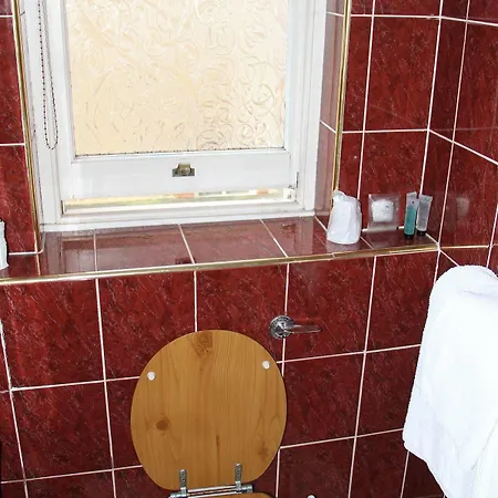 Maranton House Kensington 3* London