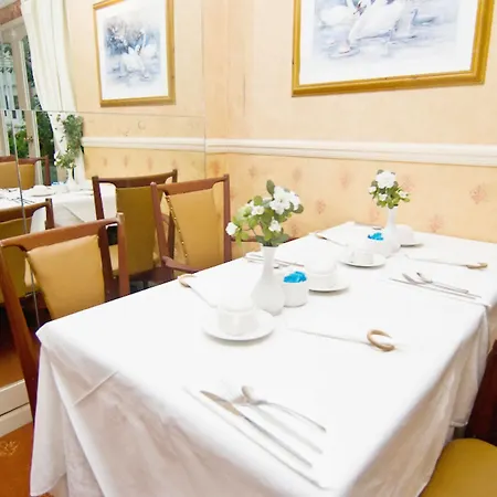 Maranton House Kensington 3* London