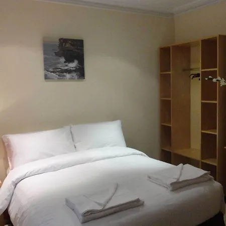 Kensington Court Notting Hill מלון 2*