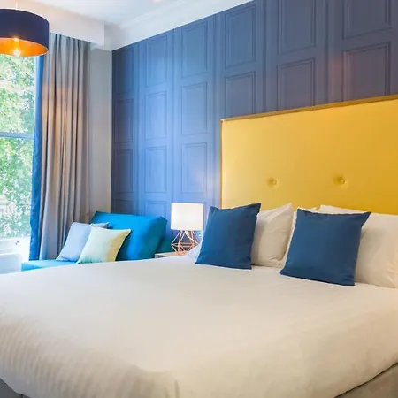 Kensington Court Notting Hill