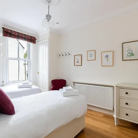 Apartament Joivy Stunning 3 Bed, 2 Bath House With Garden And Rooftop Terrace *