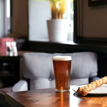 Rose And Crown 3* Londra