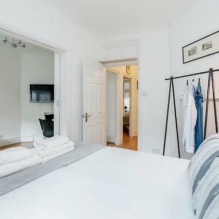 Trendy Covent Garden Apartment *