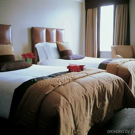 Hotel Radisson Blu Hotel, Bond Street 4*