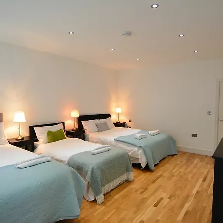 Kew Bridge Penthouse