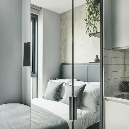 Hotel apartamentowy Ark Canary Wharf 4*