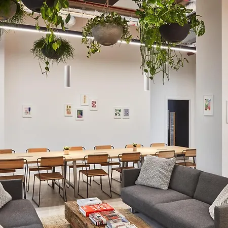 Ark Canary Wharf Hotel apartamentowy Londyn